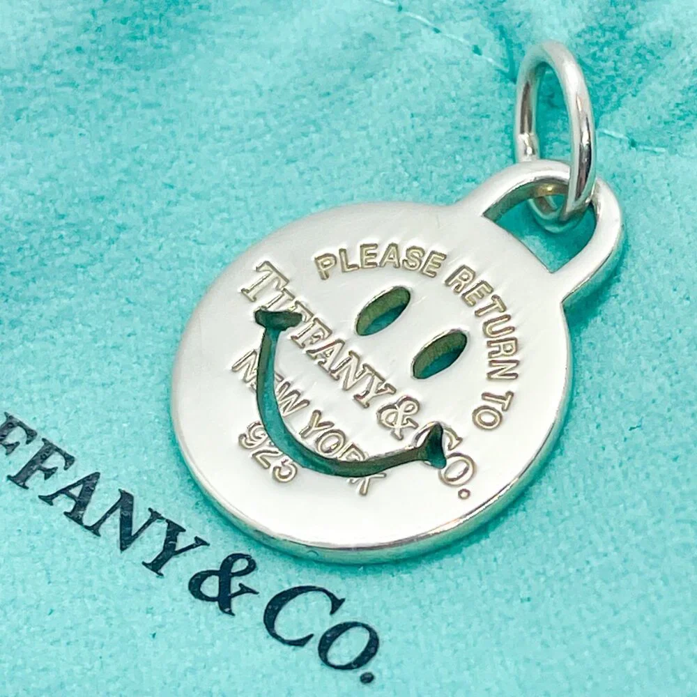 RARE Tiffany & Co Return to Tiffany Smile Happy Charm Pendant Silver - Picture 13 of 16